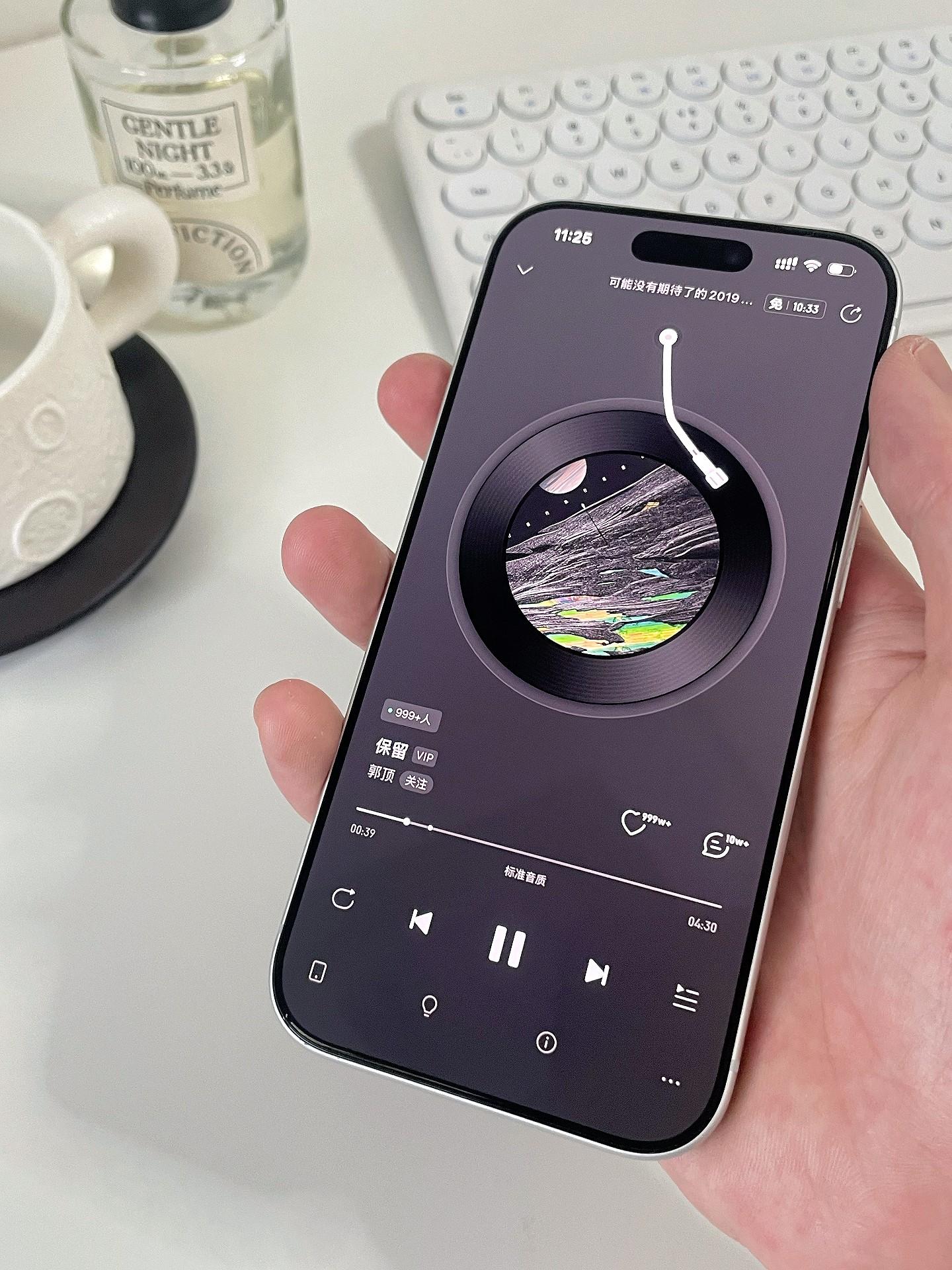 iPhone贴膜挖到宝了!介个膜太丝滑